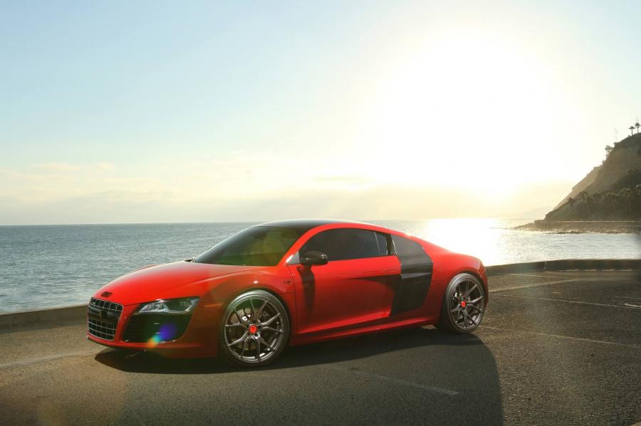  Audi R8 V10 on Vorsteiner Wheels (V-FF 103) 2016 года  (фото 1 из 6)